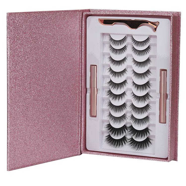 Magna Eyeliner cum Eyelashes Kit